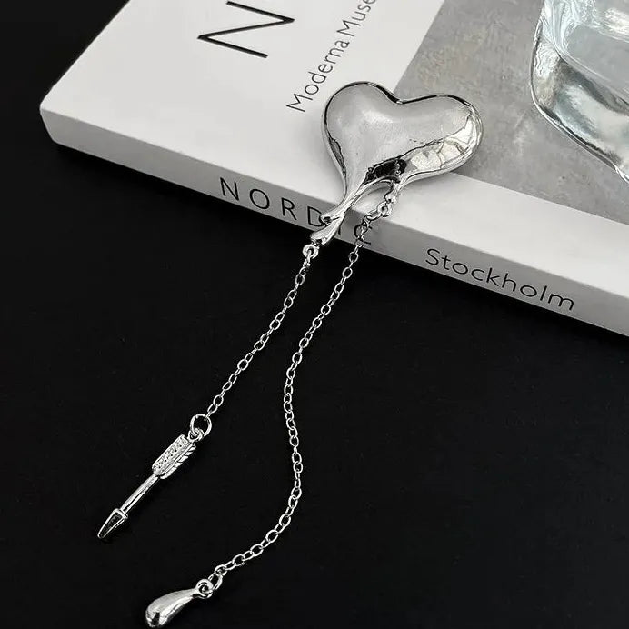 Zinc Alloy Metal Heart Tassel Brooch for Women Punk Jewelry Gift