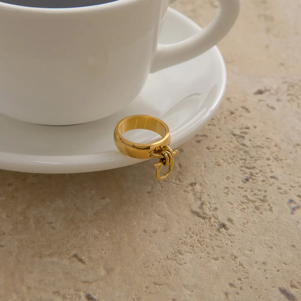 18K Gold Plated Geometric Punk Rock Knot Ring Stainless Steel Hypoallergenic Waterproof