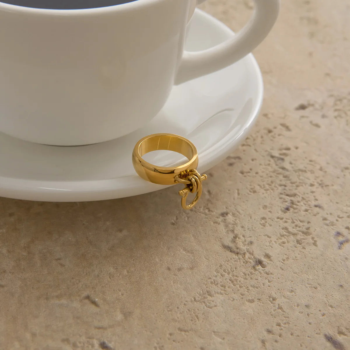 18K Gold Plated Geometric Punk Rock Knot Ring Stainless Steel Hypoallergenic Waterproof