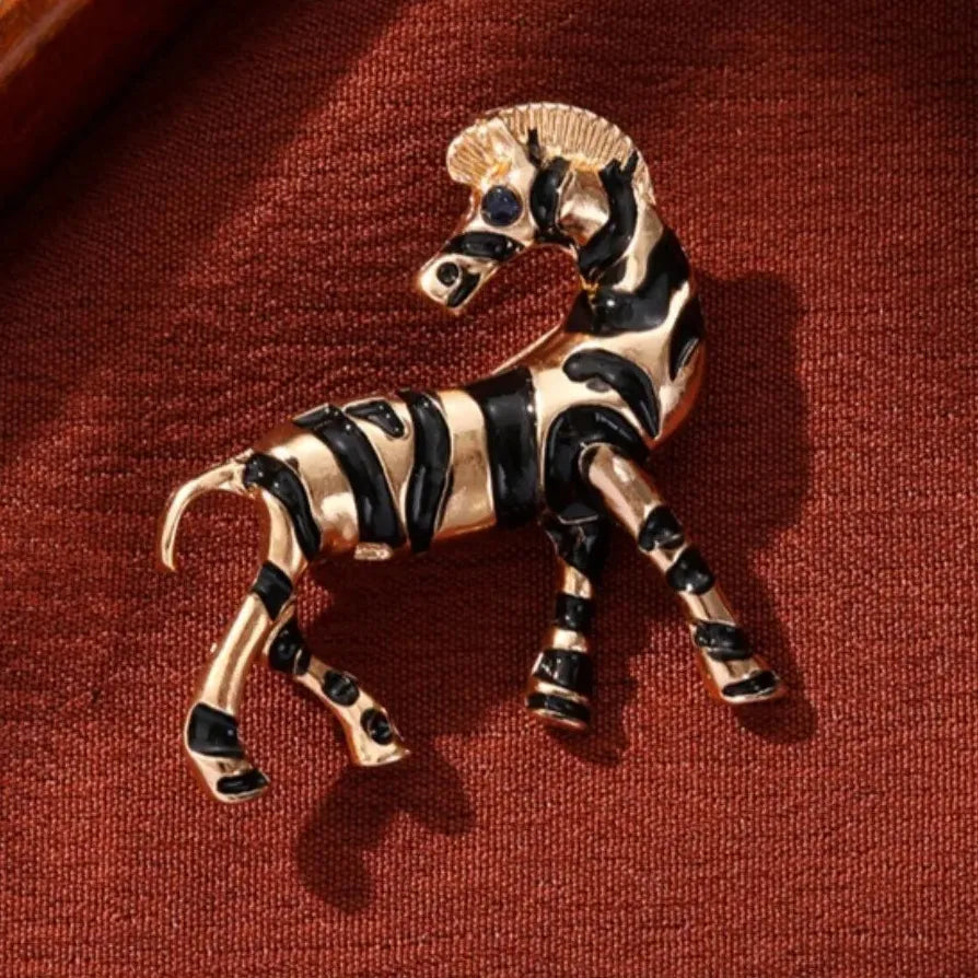 Luxury Vintage Horse Year Warhorse Unicorn Brooch for Men and Women