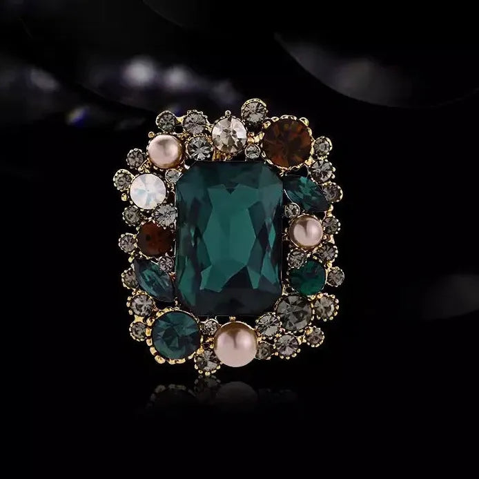 Retro Vintage Square Crystal Pearl Brooch Classic Geometric Pin