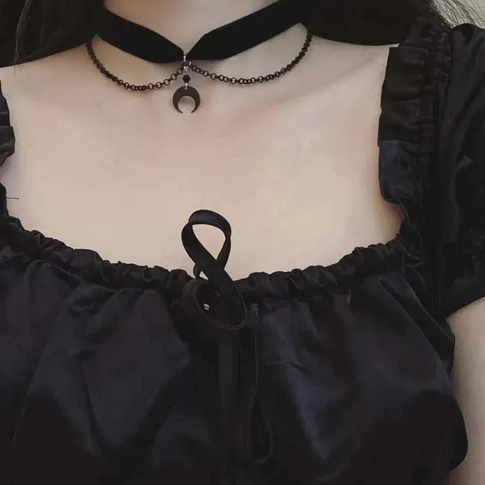 Punk Gothic Black Ribbon Bowknot Choker Necklace White Pearl Clavicle Y2K Jewelry Women