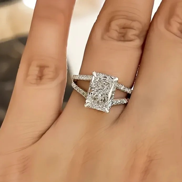Elegant Luxury Rectangular Cubic Zirconia Crystal Wedding Engagement Ring for Women