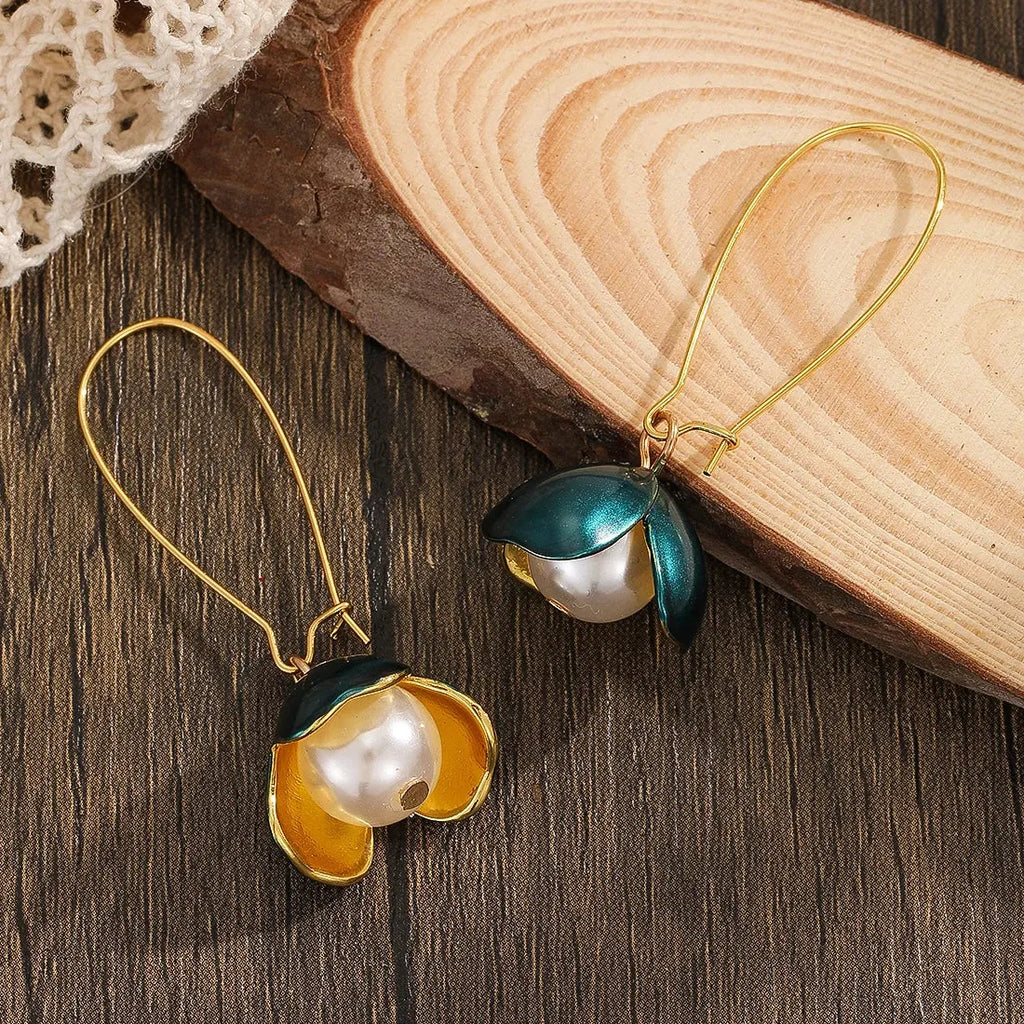 Women's Imitation Pearl Drop Earrings Green Leaf Alloy Resin Gold Retro Jewelry