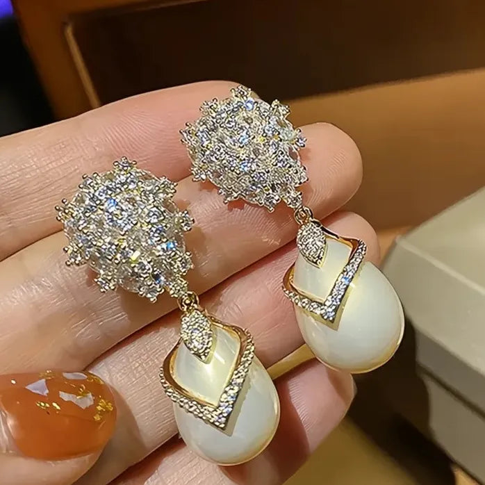 Luxury Simulated Pearl Dangle Earrings with CZ Pendant for Bridal Wedding