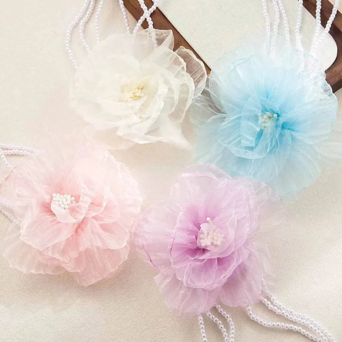 Vintage Multi-Layer Lace Flower Necklace Featuring Imitation Pearl Beads for Women