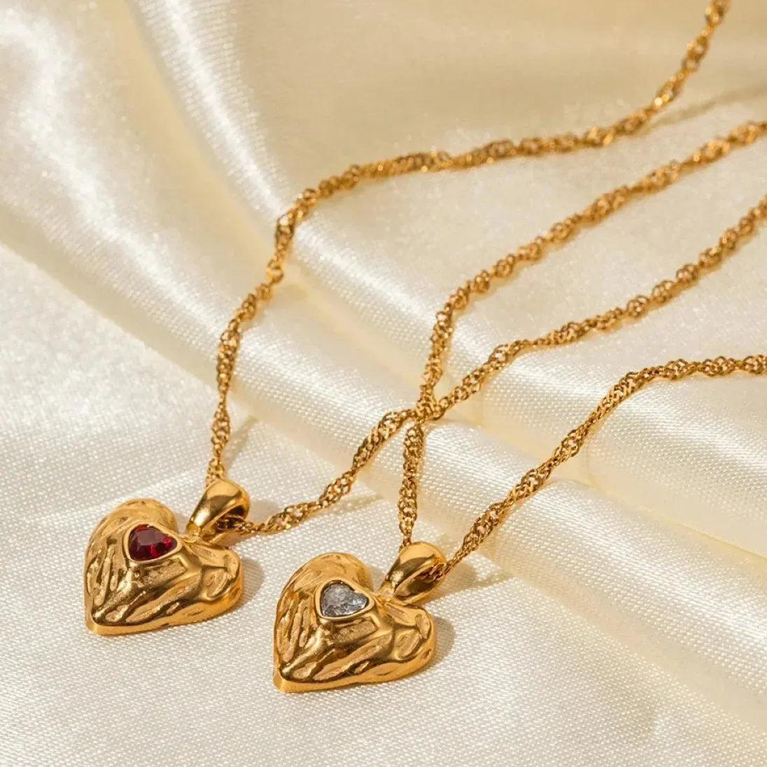 Gold Plated Ribbed Love Heart Pendant Crystal Choker Necklace Women Jewelry Waterproof Stainless Steel