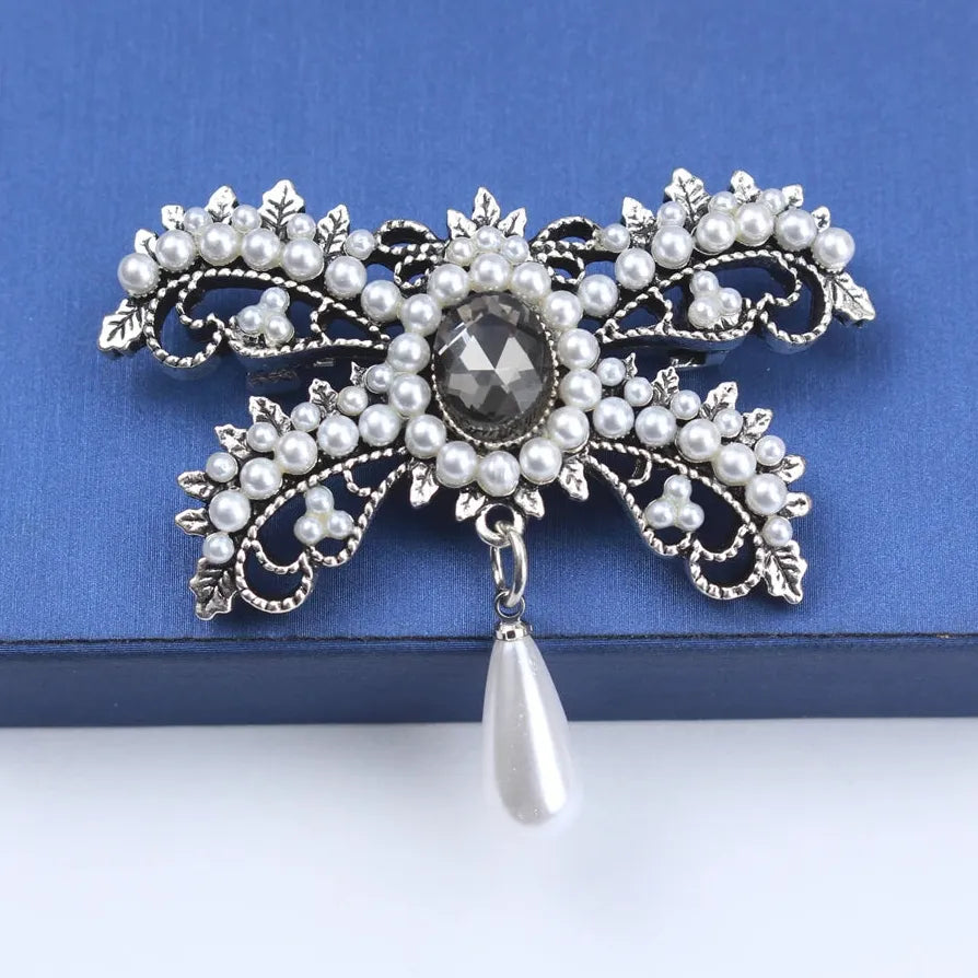 Rhinestone Classic Tassel Brooch Pin for Women Elegant Accessory