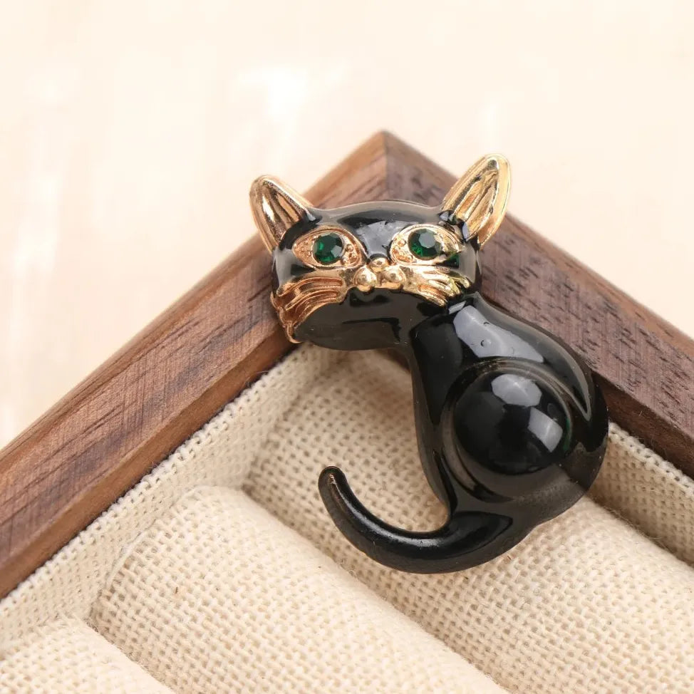 Classic Cat Brooch for Men & Women Wedding Gift Elegant Accessory