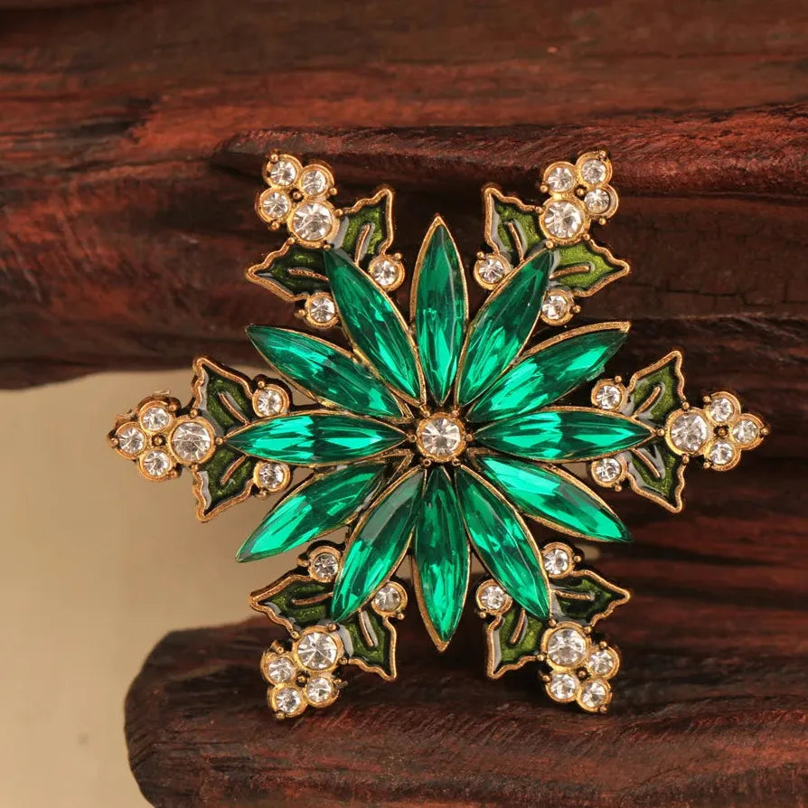 Luxury Snowflake Brooch Classic Elegant Gift for Men & Women