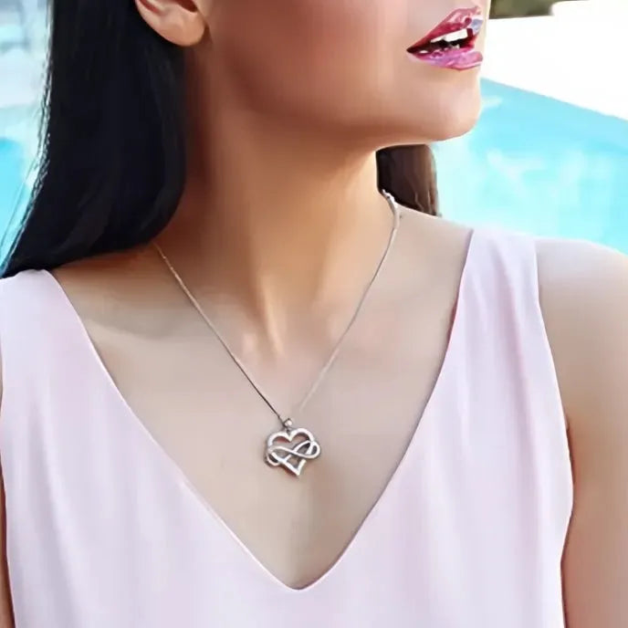 Silver Love Heart Pendant Necklace for Women Cubic Zirconia Copper Alloy Bridal Jewelry