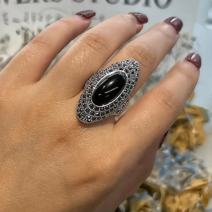 Vintage Style Black Stone Zinc Alloy Wedding Band Ring for Women