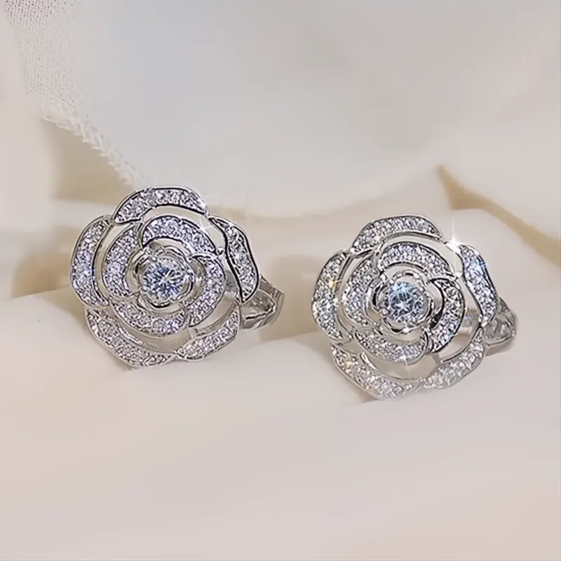 Fancy Cubic Zirconia Stud Earrings for Women Delicate Geometric Design Fashion Jewelry Luxury Wedding Party Accessories