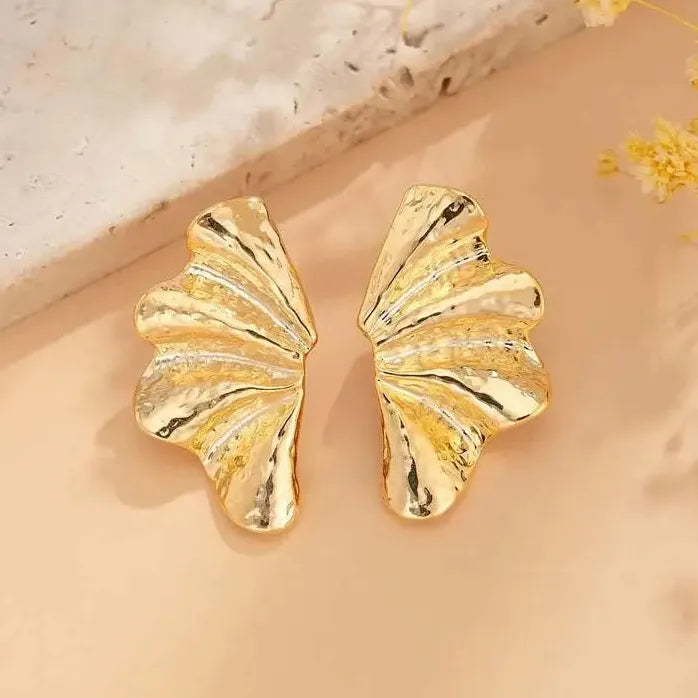 Vintage Irregular Half Flower Stud Earrings for Women Elegant Nature Jewelry