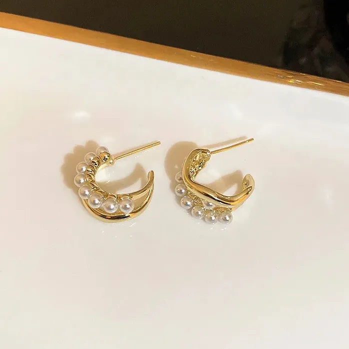 2024 Shell Zircon Arc Metal Stud Earrings Korean Fashion Jewelry Women
