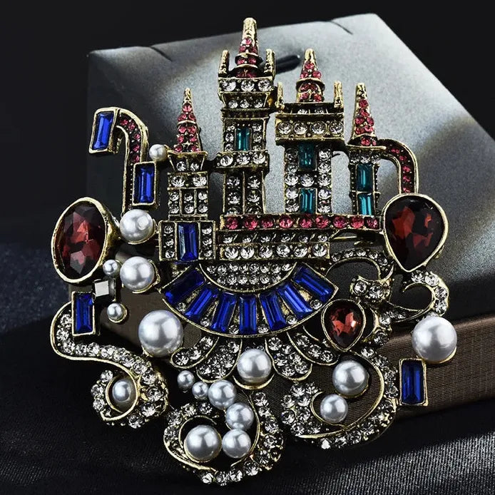Classic Castle Brooch Pin Elegant Wedding Gift for Men and Women