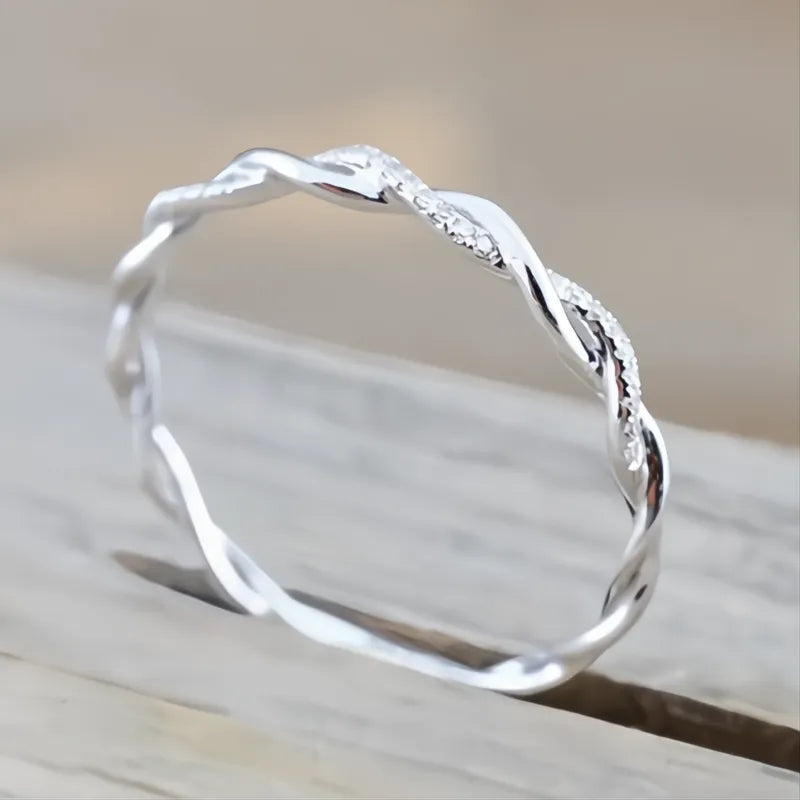Classic Women Twist Ring with Cubic Zirconia Stone, Brass, Elegant Fashion Jewelry