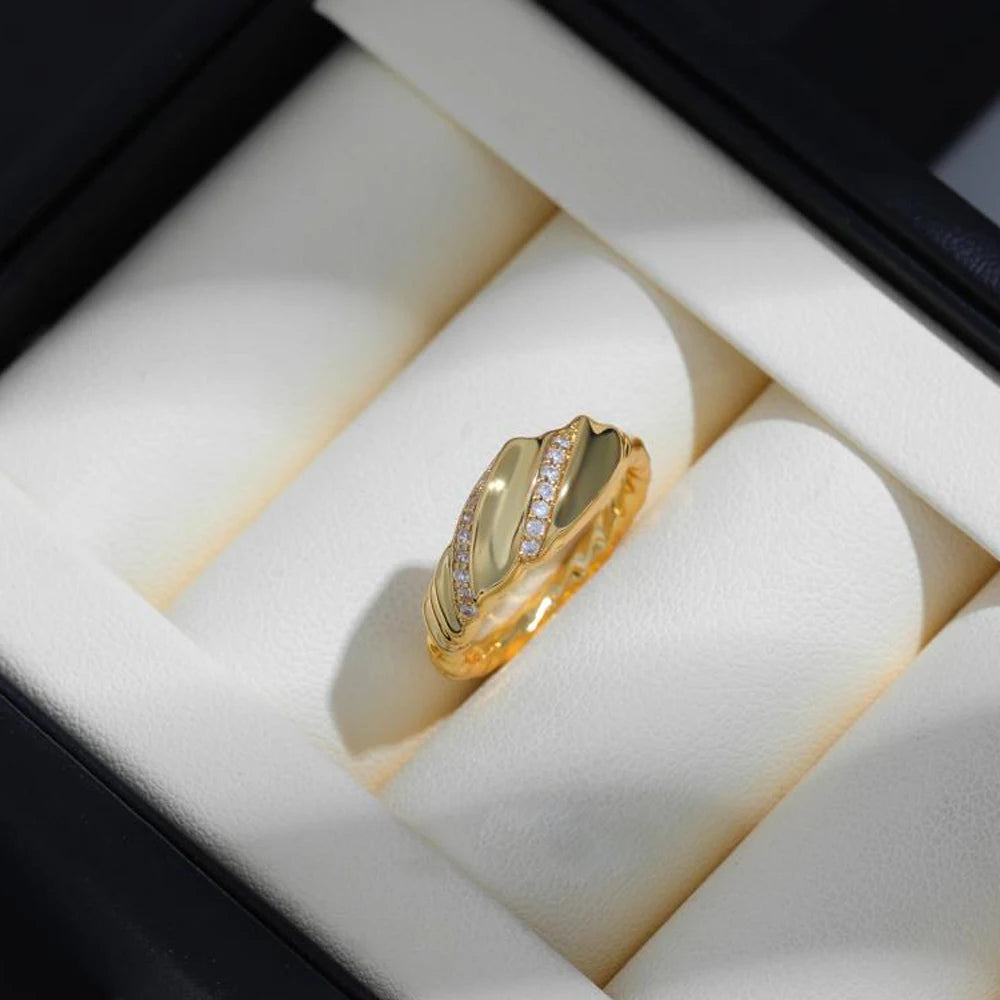 Italianate Inlaid Cubic Zirconia Stainless Steel Chunky Geometric Wedding Ring