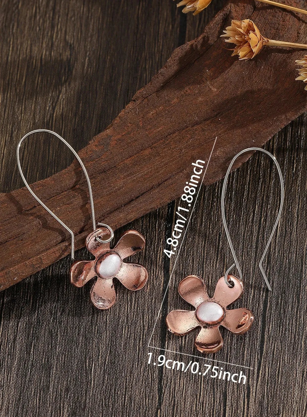 Vintage Alloy Flower Pendant Drop Earrings for Ladies Minimalist Jewelry