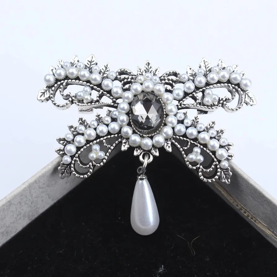 Rhinestone Classic Tassel Brooch Pin for Women Elegant Accessory