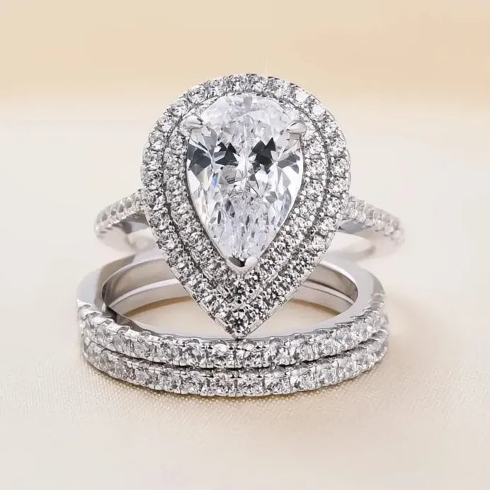 Luxury 3-Piece Women's Engagement Ring Set with Water Drop Zirconia Bands