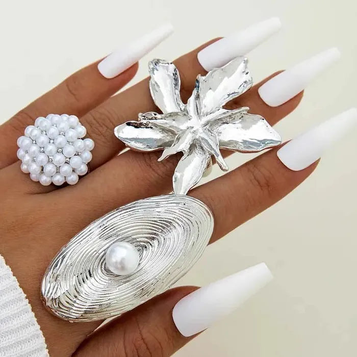 Vintage Gold Flower Ring Featuring Imitation Pearl for Women Jewelry