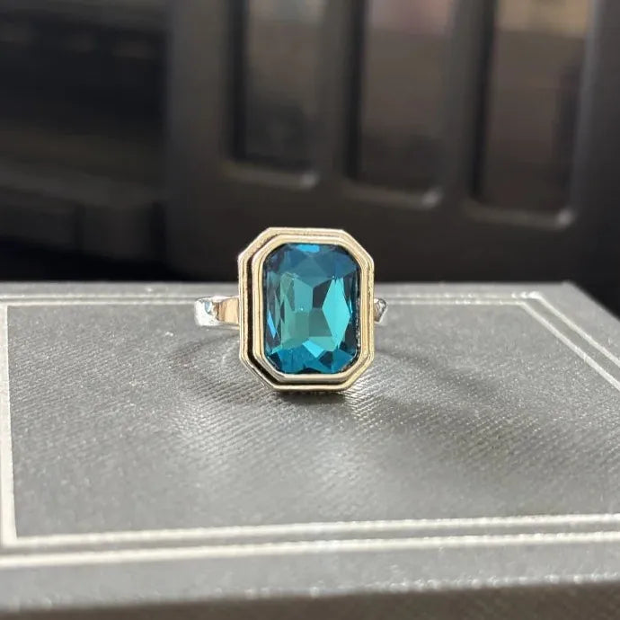 Fashionable Blue Square Cubic Zirconia Crystal Ring for Women Luxury Jewelry