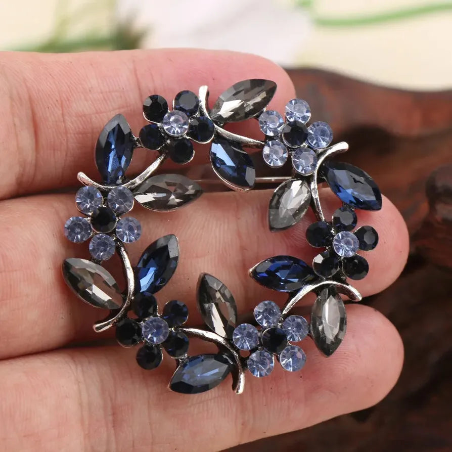 Classic Floral Wreath Brooch Wedding Gift for Men & Women