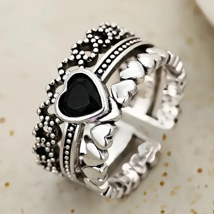 Black Heart Hollow Out Brass Women’s Cocktail Ring Trendy Elegance Gift