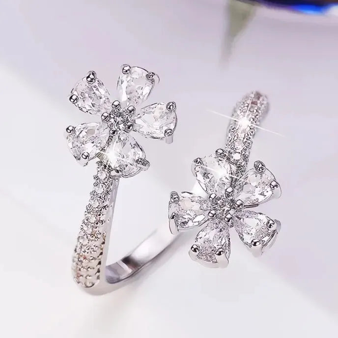 Aesthetic Flower Shaped Women’s Brass Ring with Shiny Cubic Zirconia for Elegant Party Wedding Engagement