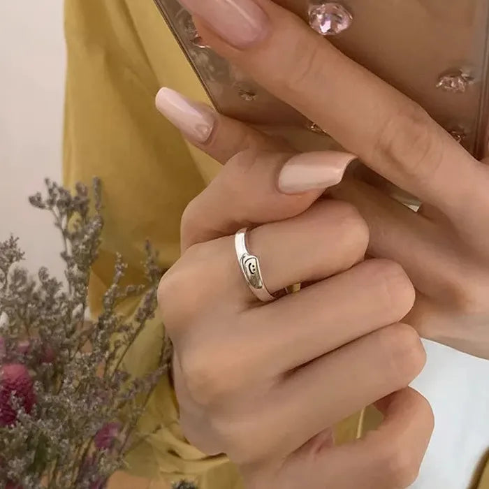 Double Layered Staggered Smile Face Open Finger Ring for Women Silver