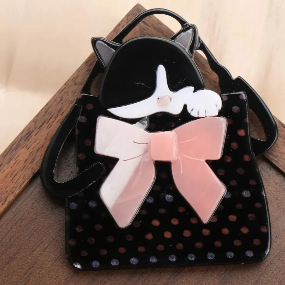 Elegant Vintage Cat Brooch for Women Fashion Accessory Gift