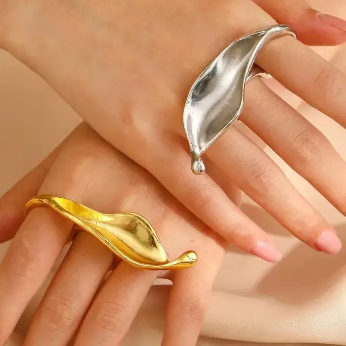 Large Frosted Leaf Ring for Women Punk Vintage Jewelry Gift Party Accessory