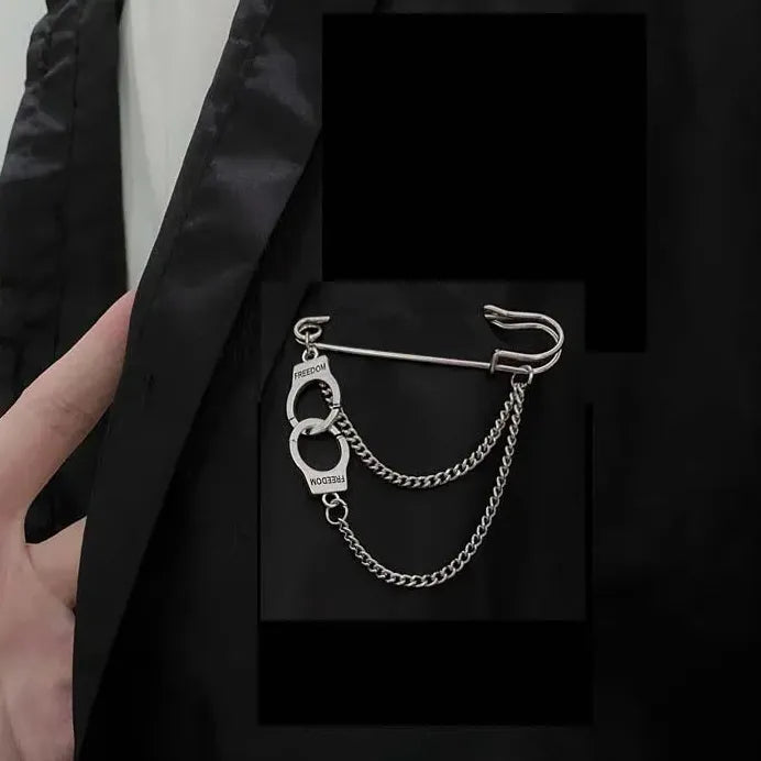 Zinc Alloy Metal Heart Tassel Brooch for Women Punk Jewelry Gift