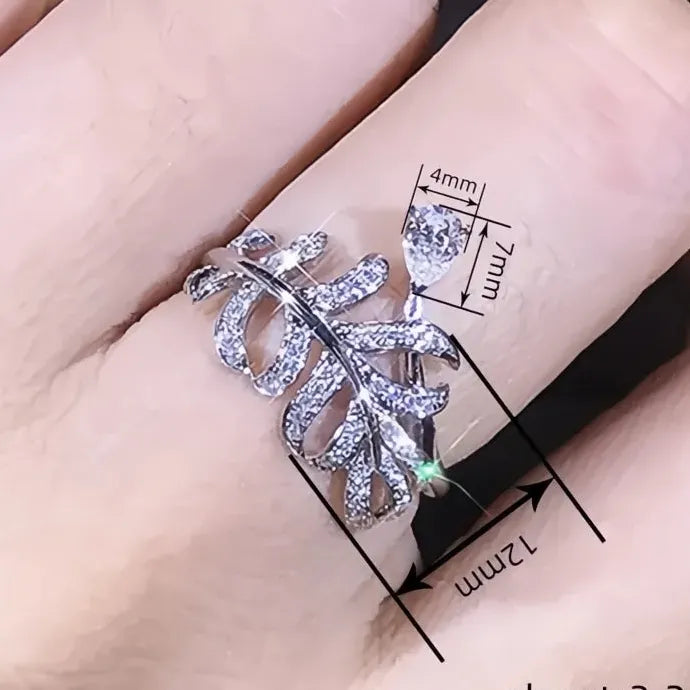 Leaf Shaped Women’s Wedding Ring Luxury Waterdrop Cubic Zirconia Brass Band