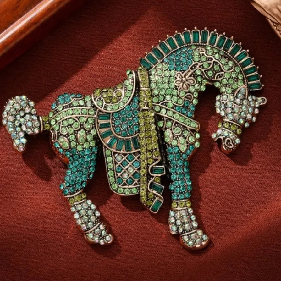 Luxury Vintage Horse Year Warhorse Unicorn Brooch for Men and Women