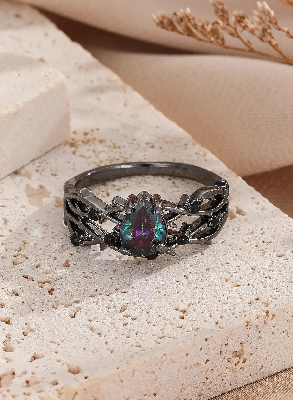 Luxury Gun Black Cubic Zirconia Vine Ring Women’s Classic Wedding Jewelry