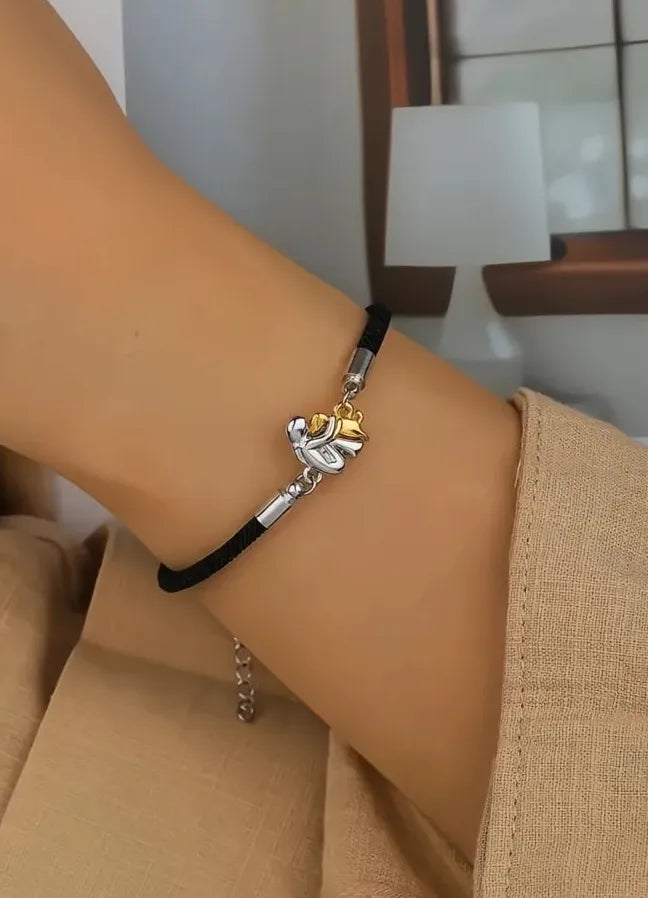 Cute Little Girl Puppy Pendant Necklace for Women Dog Jewelry Zinc Alloy