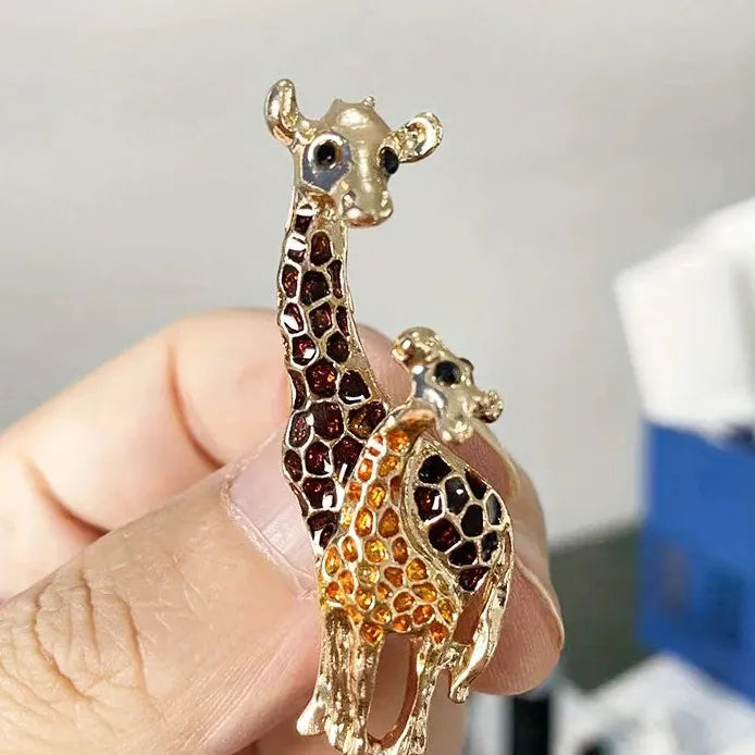 Vintage Colourful Oil Drop Giraffe Brooch Cartoon Animal Pin for Fashion