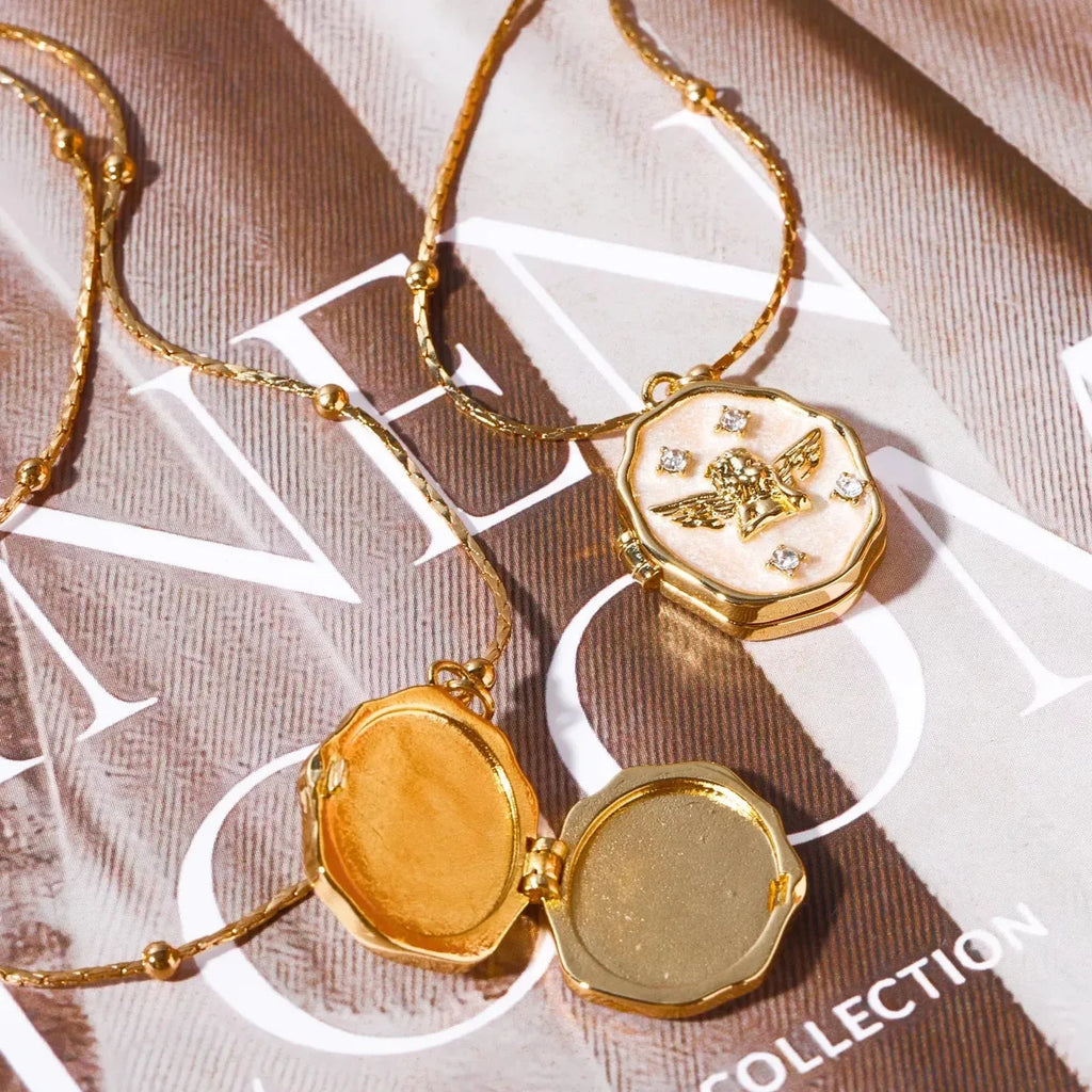 18K Gold Plated Kpop Angel Photo Frame Pendant Necklace Women Zircon Choker