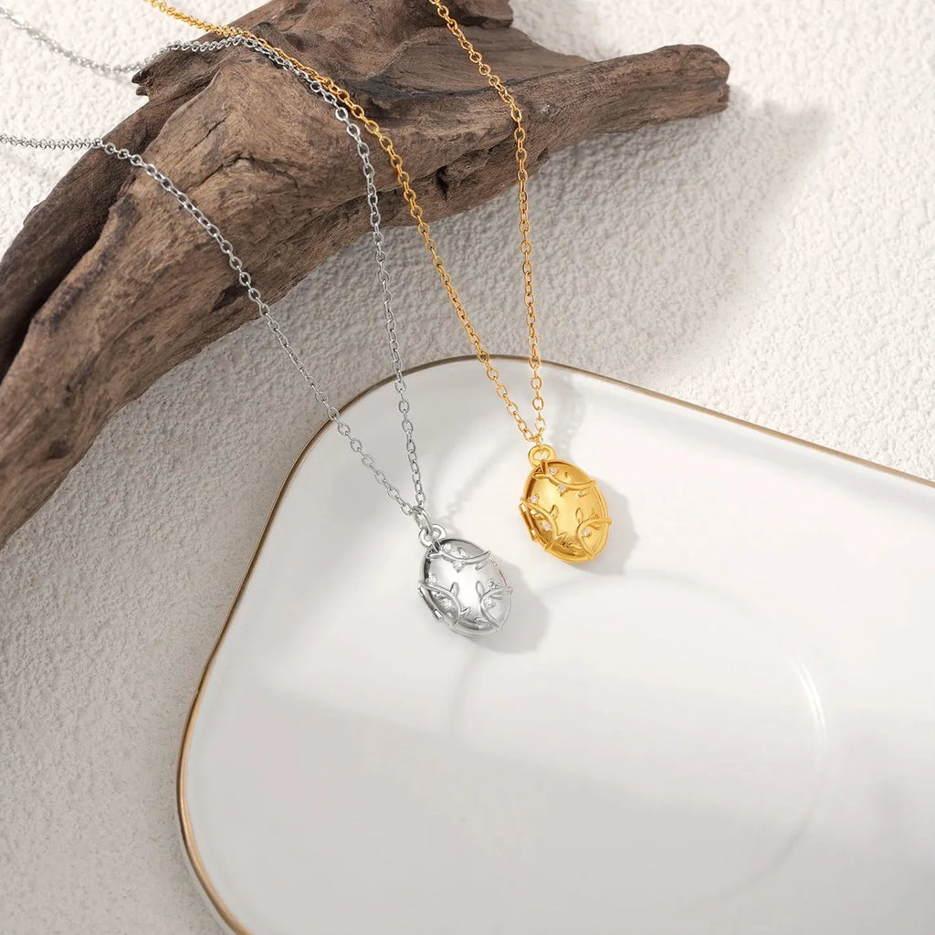 18K Gold Geometric Oval Photo Pendant Necklace Stainless Steel Choker Gift for Her
