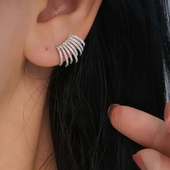 Silver Claw Shaped Cubic Zirconia Stud Earrings for Women Copper Alloy