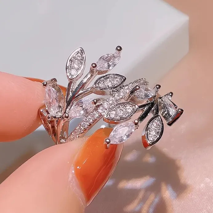 Elegant Leaf Branch Cubic Zirconia Wedding Ring for Women