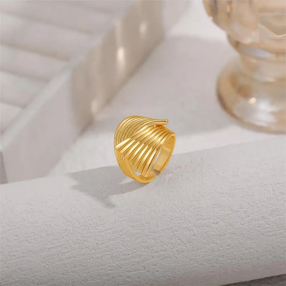 18k Gold Plated Knot Ring Women’s Stainless Steel Textured Waterproof Jewelry