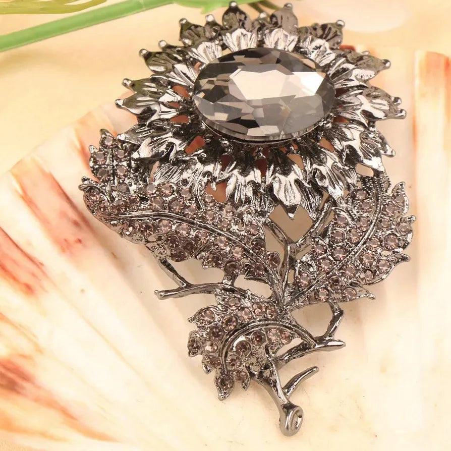 Classic Sunflower Brooch Pin Jewelry Gift for Men & Women