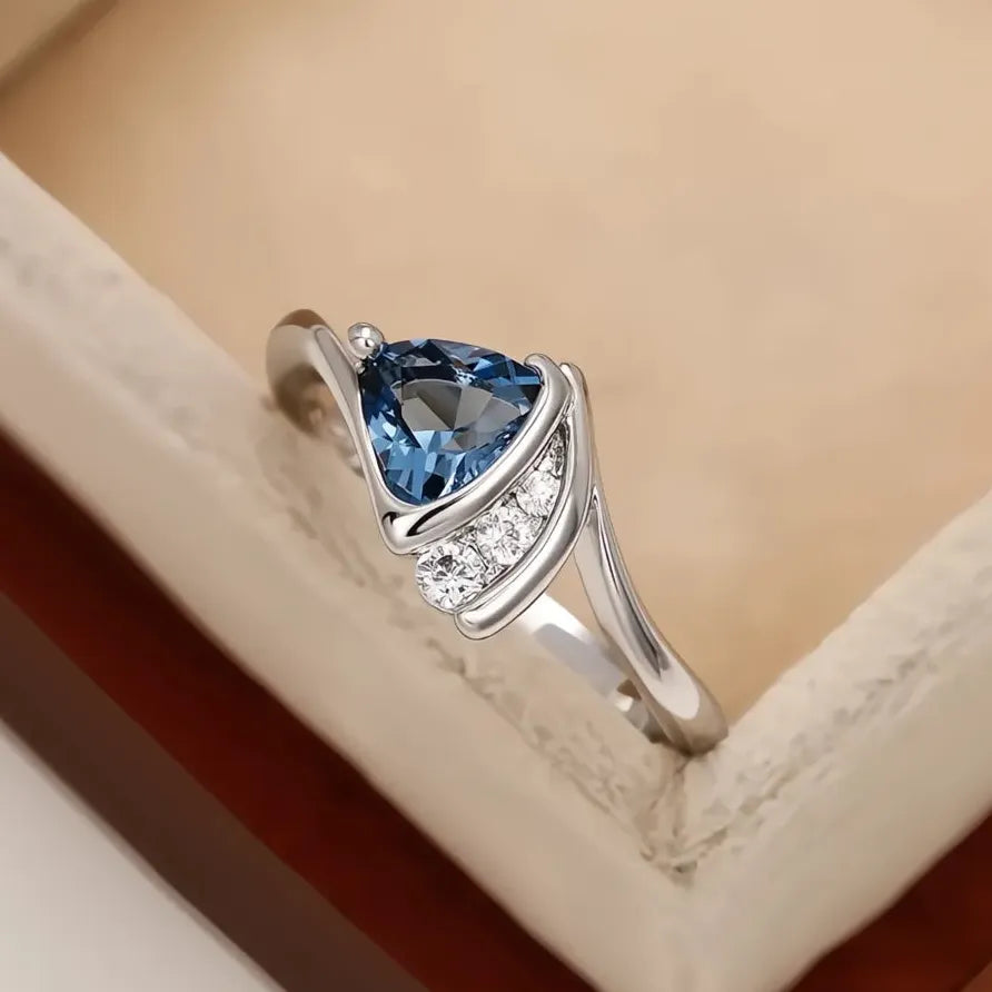 Modern Blue Cubic Zirconia Wedding Bands for Women – Elegant Collection