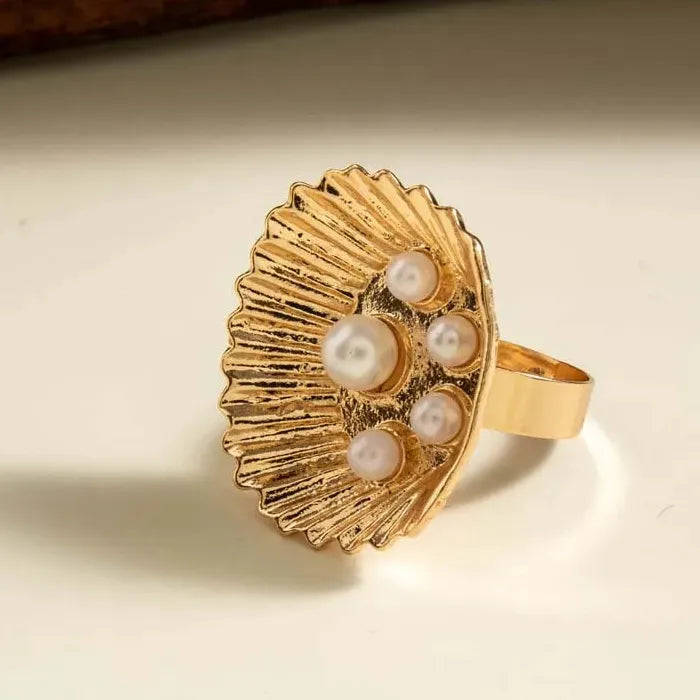 Vintage Gold Flower Ring Featuring Imitation Pearl for Women Jewelry