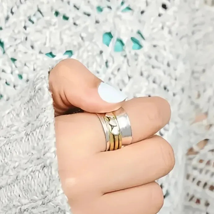 Hip Hop Zinc Alloy Two Tone Wide Ring with 3 Hearts for Women Party Jewelry