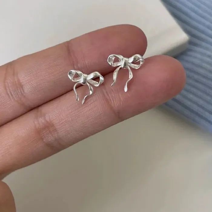Small Silver Geometric Bow Stud Earrings for Women Zinc Alloy Jewelry