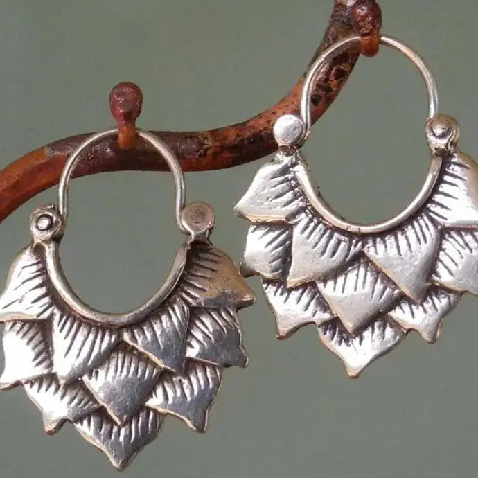 Retro Ethnic Style Women’s Zinc Alloy Pendant Earrings Embossed Metal Jewelry Gift